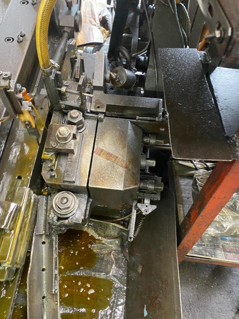 東田機工 HRE886 ネジ転造盤