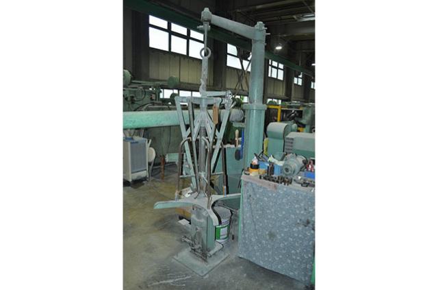 昭和機械工作所 CD-550-8B-600-1 単引伸線機