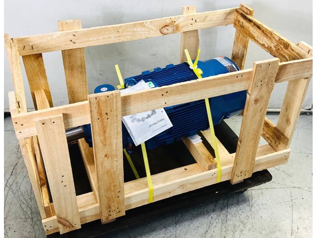 住友重機械工業 CHFM10-6145-AP-B-21 7.5kwギアードモーター