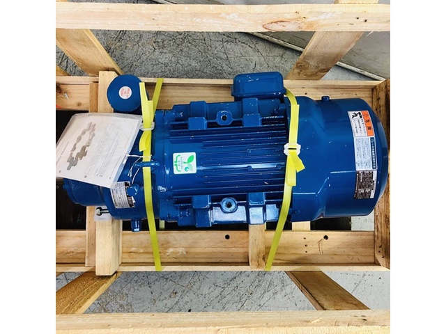 住友重機械工業 CHFM10-6145-AP-B-21 7.5kwギアードモーター