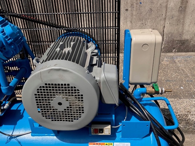 明治機械製作所 Y-75A 6P 7.5kwコンプレッサー