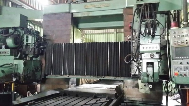 住友重機械工業 KPL-1250B(HR) NC門形平面研削盤