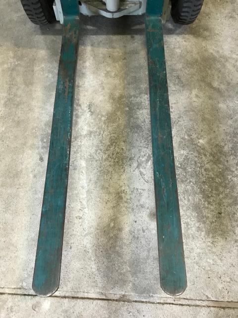 小松製作所 FB05-3 0.5Tフォークリフト