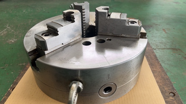小林鉄工 VICTOR TA6F310 3爪スクロールチャック
