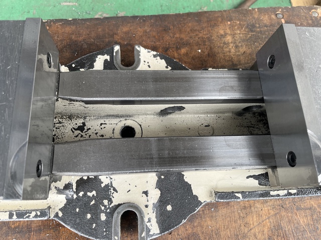 津田駒工業 150mm 油圧マシンバイス