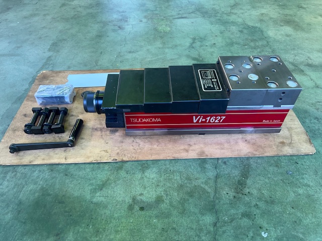 津田駒工業 Vi-1627 マシンバイス