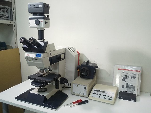 Leica TYPE 020-525.732 顕微鏡