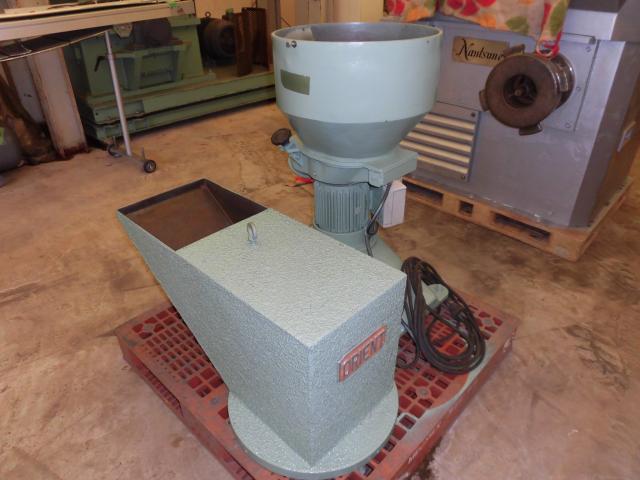 オリエント VM-B16 1軸粉砕機
