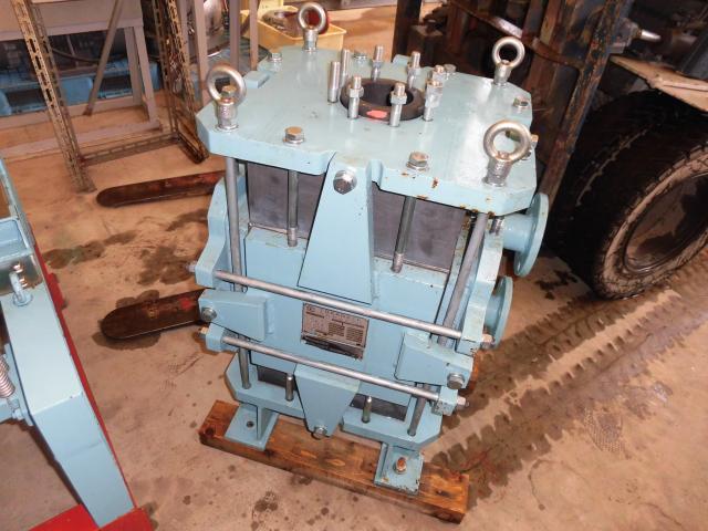 東海カーボン EC-14CS カーボンコンデンサー
