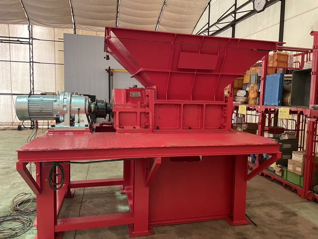 新居浜鐵工所 NS-152F 二軸破砕機 ライオンシュレッダー NS型小型