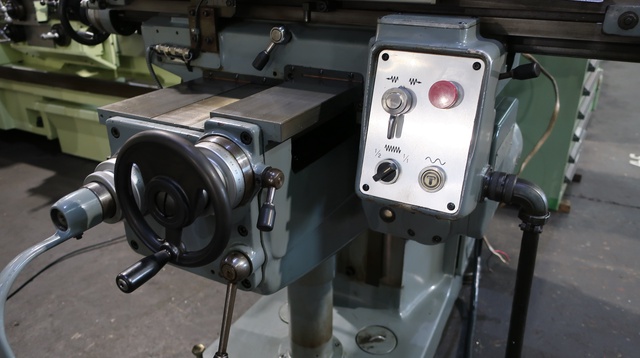 牧野フライス製作所 KSAP ラム型立フライス