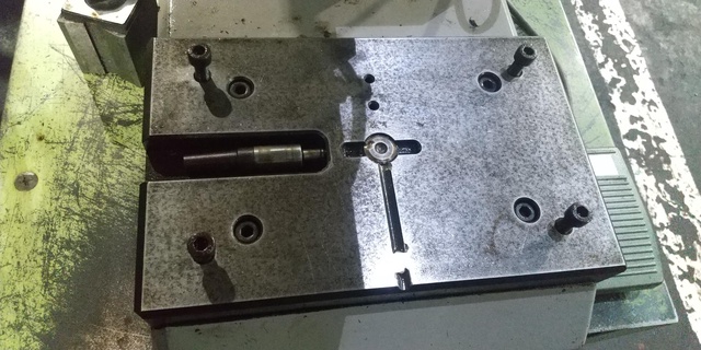吉川鐵工 US-36 カシメ機