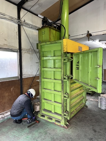 新南 50トンプレス機