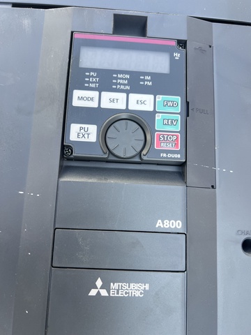 三菱電機 FR-A820-55K-1 インバーター