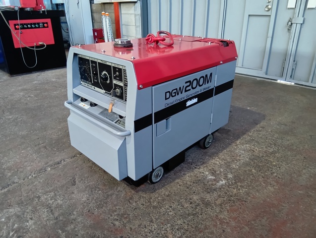 新ダイワ DGW-200M エンジン発電機兼用溶接機
