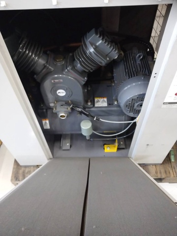 アネスト岩田 CLP37E-8.5 [売約] 3.7kwコンプレッサー