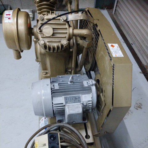 東芝 SP106-37T11 [売約] 3.7kwコンプレッサー