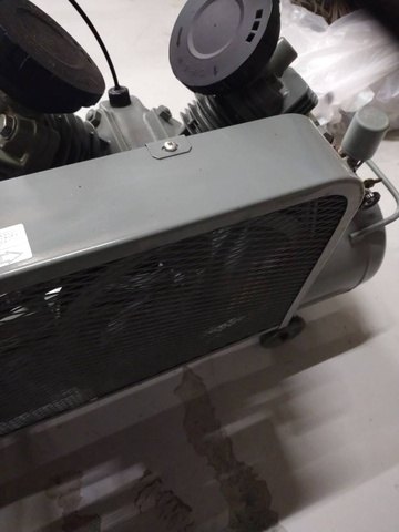 日立産機システム 2.2P-9.5VD6 [売約] 2.2kwコンプレッサー