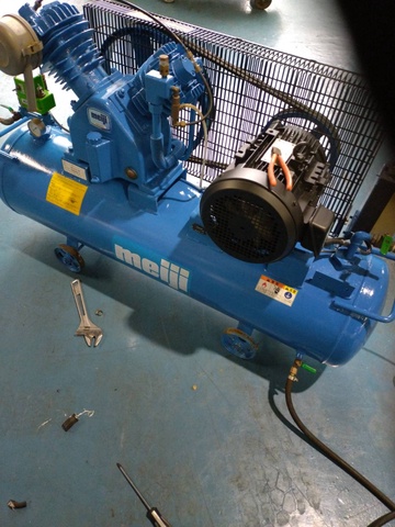 明治機械製作所 GK-37A 3.7kwコンプレッサー