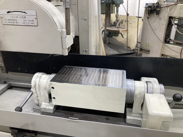 岡本工作機械製作所 MM-350 精密成形研削盤