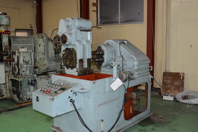 吉田記念 ワークロール：Φ28×65w/6段 圧延機 28型6段圧延機
