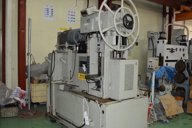 大野ロール 6型2段圧延機(温間圧延仕様機)