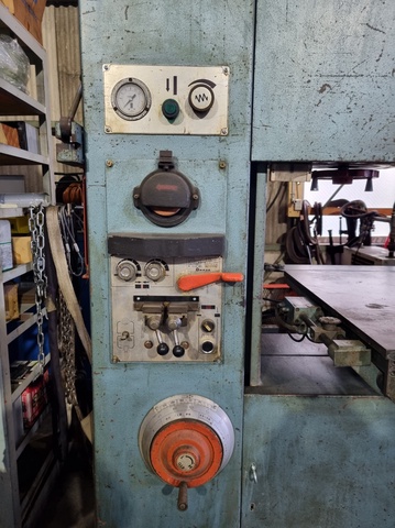アマダ VA-400 コンターマシン