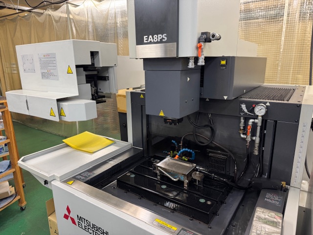 三菱電機 EA8PSM NC放電加工機(ATC付)