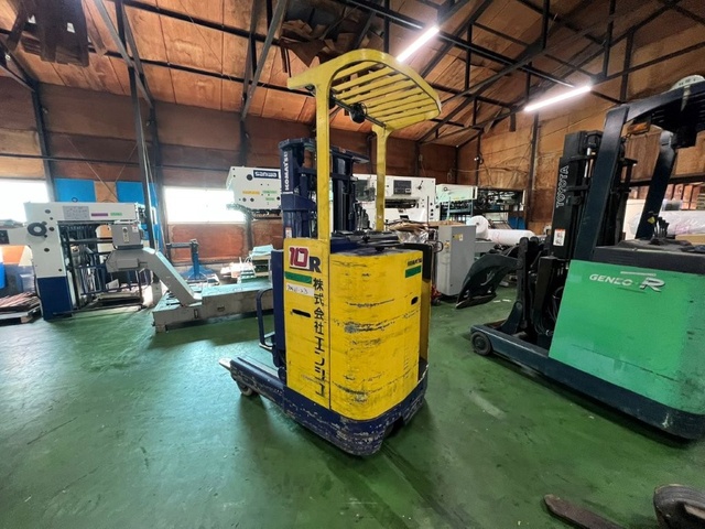 小松製作所 FB10RO-10 1.0Tフォークリフト