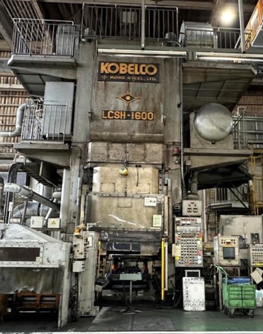 KOBELCO LCSH-1600 1600T 冷間鍛造プレス